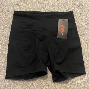 The Gym People - Biker Shorts NWT Size Small